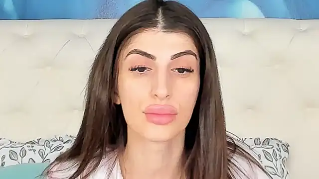 SkinnyDolly online show from December 5, 2025, 3:16 am