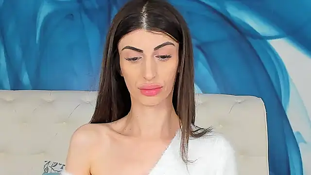 Snapshot of SkinnyDolly chatting on March 7, 2026, 10:48 pm SkinnyDolly online show from March 7, 2026, 10:48 pm