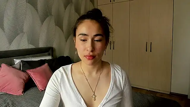 Bambiii bby online show from May 30, 2026, 5:14 am