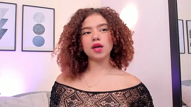 JulianaWaldo online show from September 29, 2025, 2:55 pm