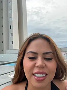 lariic online show from March 13, 2026, 8:25 pm