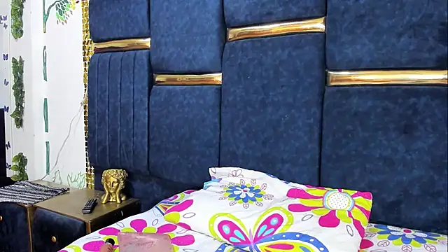 skaysanchez1 online show from December 1, 2025, 7:48 pm