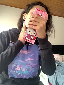 im lorein online show from November 28, 2025, 7:03 pm