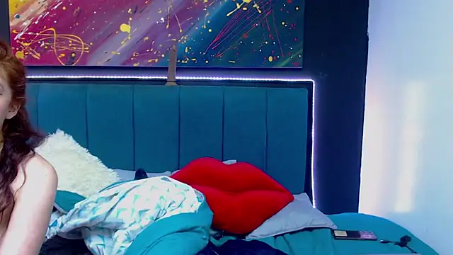 Snapshot of Ambar_and_daimon chatting on December 13, 2024, 5:21 pm Ambar and daimon online show from December 13, 2024, 5:21 pm