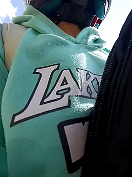 Snapshot of Ambar_and_daimon chatting on December 14, 2024, 7:57 pm Ambar and daimon online show from December 14, 2024, 7:57 pm