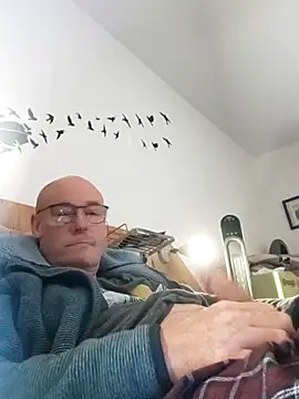 bogland33 online show from October 28, 2025, 7:57 pm