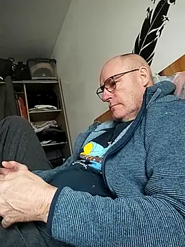 bogland33 online show from February 28, 2026, 11:10 am