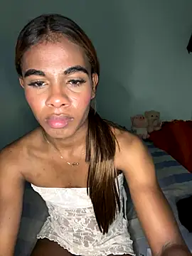Snapshot of alejandrasxx chatting on October 21, 2025, 2:11 am alejandrasxx online show from October 21, 2025, 2:11 am