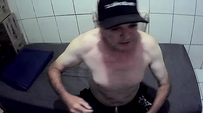 pierdona online show from March 10, 2025, 7:50 pm