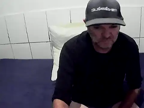 Snapshot of pierdona chatting on April 26, 2026, 2:14 pm pierdona online show from April 26, 2026, 2:14 pm