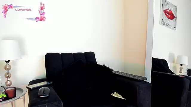 its  angelica  online show from March 31, 2026, 7:05 pm