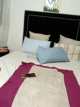 Snapshot of contagiousqueen chatting on February 7, 2026, 9:34 pm contagiousqueen online show from February 7, 2026, 9:34 pm