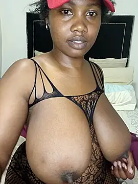 Snapshot of contagiousqueen chatting on February 6, 2026, 9:22 pm contagiousqueen online show from February 6, 2026, 9:22 pm