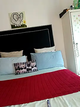 Snapshot of contagiousqueen chatting on February 12, 2026, 9:42 am contagiousqueen online show from February 12, 2026, 9:42 am