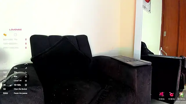 Snapshot of victoria__lace_ chatting on November 30, 2025, 12:22 am victoria lace online show from November 30, 2025, 12:22 am