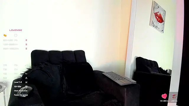 Snapshot of victoria__lace_ chatting on November 10, 2025, 3:11 am victoria lace online show from November 10, 2025, 3:11 am