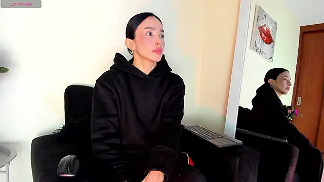 Snapshot of victoria__lace_ chatting on February 23, 2026, 1:29 am victoria lace online show from February 23, 2026, 1:29 am