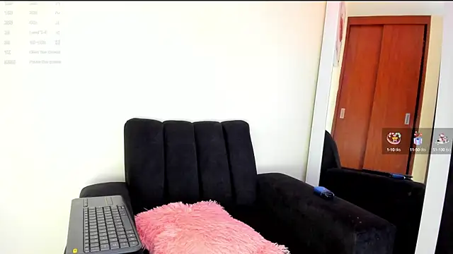 Snapshot of victoria__lace_ chatting on March 1, 2025, 12:28 am victoria lace online show from March 1, 2025, 12:28 am