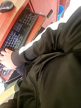 Chrissex7 online show from November 7, 2025, 3:27 pm