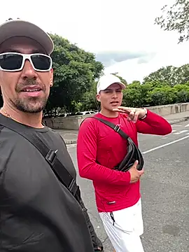 Snapshot of dantedesirexx chatting on March 6, 2025, 7:32 pm dantedesirexx online show from March 6, 2025, 7:32 pm