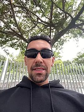 Snapshot of dantedesirexx chatting on September 27, 2025, 6:03 pm dantedesirexx online show from September 27, 2025, 6:03 pm