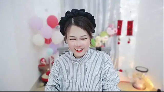 Snapshot of Fan_ting chatting on March 2, 2026, 7:26 am Fan ting online show from March 2, 2026, 7:26 am