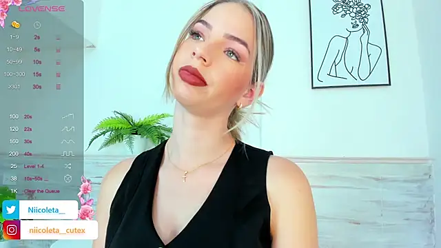 Snapshot of Niicoleta chatting on March 2, 2025, 8:03 pm Niicoleta online show from March 2, 2025, 8:03 pm