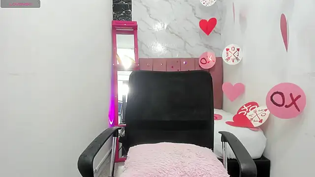 eva hot 00 online show from February 8, 2025, 11:44 am