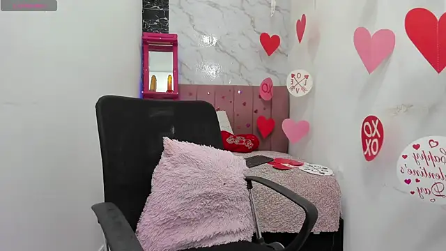eva hot 00 online show from February 10, 2025, 2:48 pm