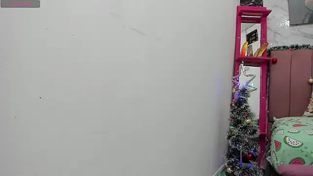 eva hot 00 online show from December 27, 2024, 12:34 pm
