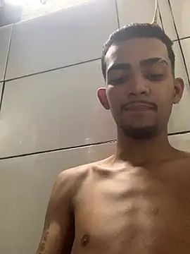 moreninhoP online show from February 8, 2025, 10:40 pm