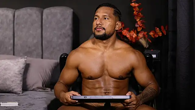 Snapshot of CallumMuscle chatting on November 8, 2025, 10:41 am CallumMuscle online show from November 8, 2025, 10:41 am