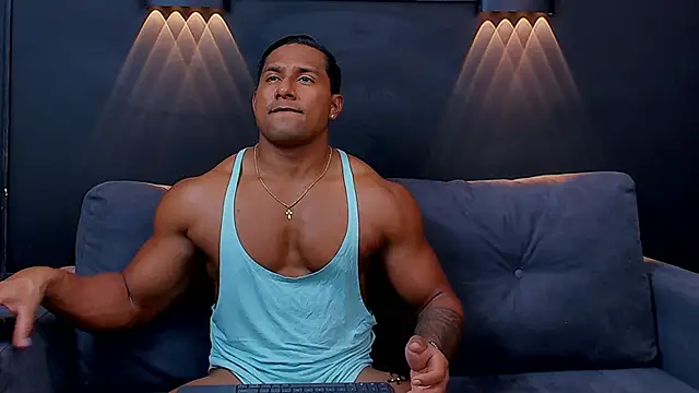 Snapshot of CallumMuscle chatting on January 23, 2025, 10:54 pm CallumMuscle online show from January 23, 2025, 10:54 pm