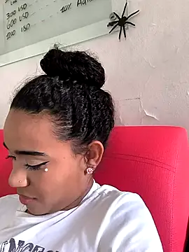 evafoxs online show from November 1, 2025, 9:30 pm