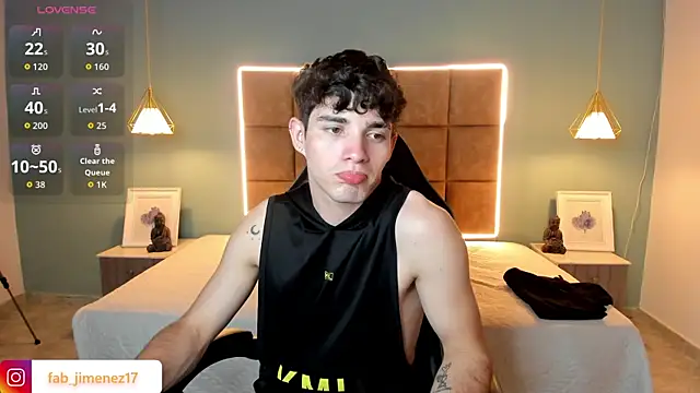 Snapshot of AlejooTwink chatting on April 8, 2026, 3:19 am AlejooTwink online show from April 8, 2026, 3:19 am