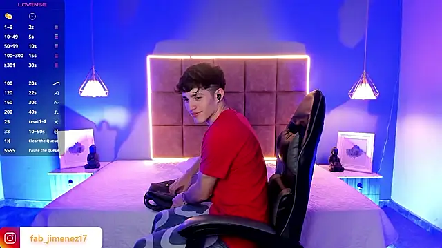 Snapshot of AlejooTwink chatting on March 25, 2026, 3:39 am AlejooTwink online show from March 25, 2026, 3:39 am