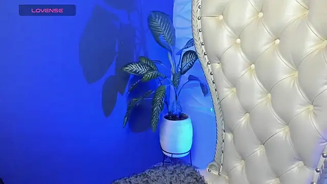 Layla 707 online show from October 31, 2025, 12:18 am