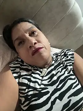 Snapshot of siri_duque chatting on May 11, 2026, 12:34 am siri duque online show from May 11, 2026, 12:34 am