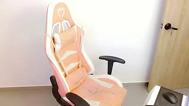 Kylie martinez online show from March 1, 2025, 4:15 am