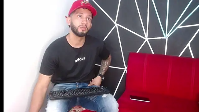 Snapshot of maxXximo777 chatting on December 7, 2024, 1:41 am maxXximo777 online show from December 7, 2024, 1:41 am