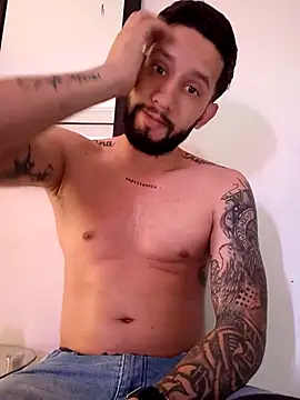 Snapshot of maxXximo777 chatting on January 6, 2025, 9:22 pm maxXximo777 online show from January 6, 2025, 9:22 pm