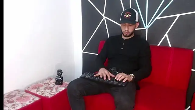 Snapshot of maxXximo777 chatting on January 17, 2025, 5:11 am maxXximo777 online show from January 17, 2025, 5:11 am