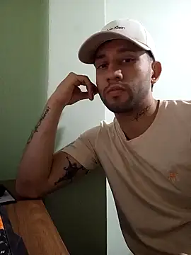 Snapshot of maxXximo777 chatting on January 26, 2025, 2:35 am maxXximo777 online show from January 26, 2025, 2:35 am