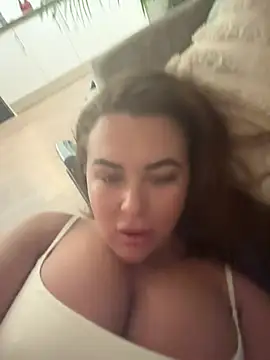 Snapshot of Mia_MilesXXX chatting on March 4, 2025, 10:49 pm Mia MilesXXX online show from March 4, 2025, 10:49 pm