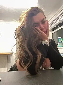 Snapshot of Mia_MilesXXX chatting on March 10, 2025, 9:40 pm Mia MilesXXX online show from March 10, 2025, 9:40 pm