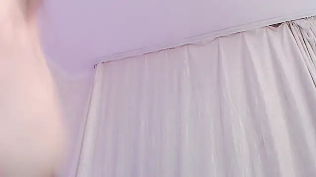 amelia sunlight online show from May 14, 2026, 5:54 pm