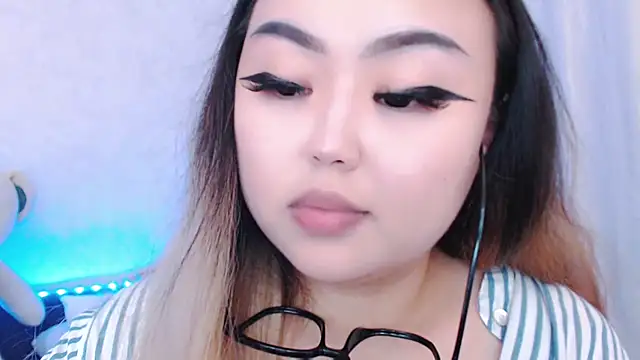 amelia sunlight online show from June 9, 2026, 3:57 pm