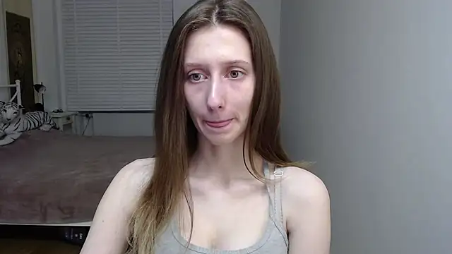 LUNA delight online show from April 15, 2026, 5:35 am