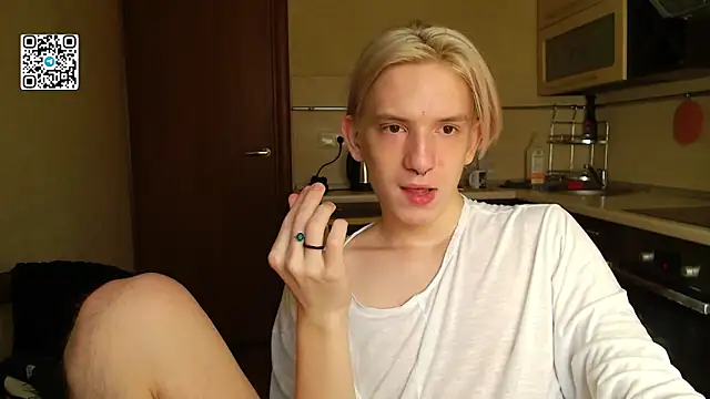 Snapshot of Ron_Vils chatting on October 17, 2025, 6:39 am Ron Vils online show from October 17, 2025, 6:39 am