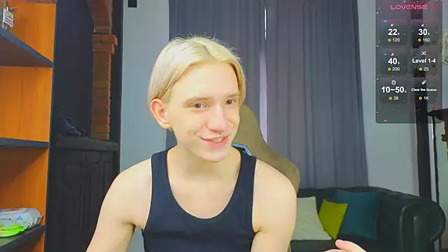 Snapshot of Ron_Vils chatting on October 18, 2025, 8:05 am Ron Vils online show from October 18, 2025, 8:05 am